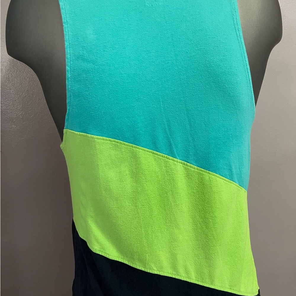 Colorblock Tank Top - Picture 2 of 3